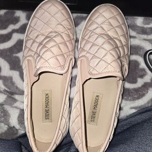 Steve Madden Ecentrcq Sneaker Size 7.5